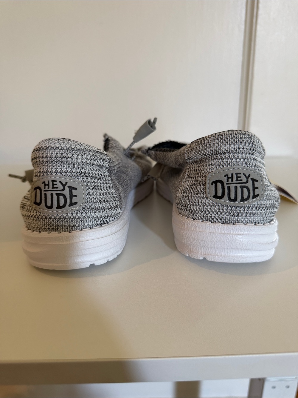 New Hey Dude Knit Slip-On Shoes - Gray and White women 10 men 8 - Picture 6 of 7